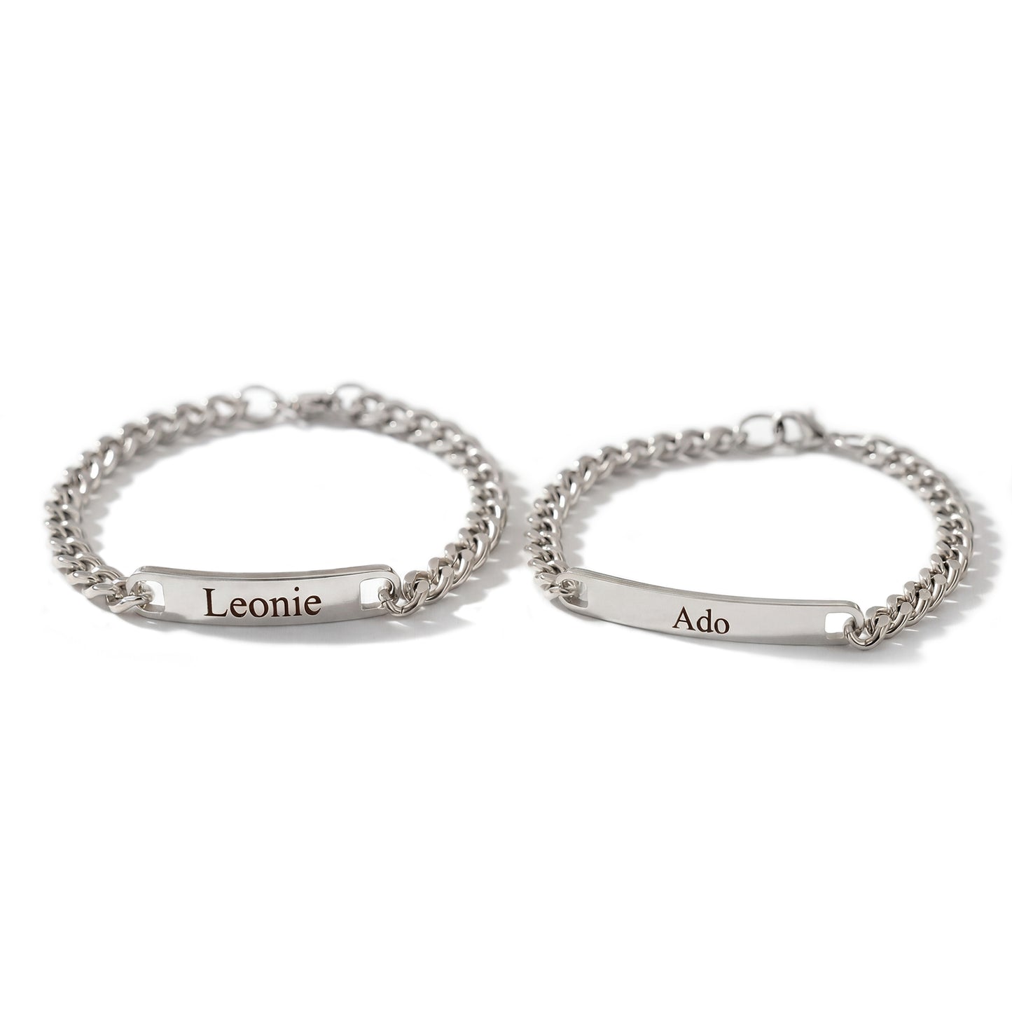 Partner bracelets with engraving