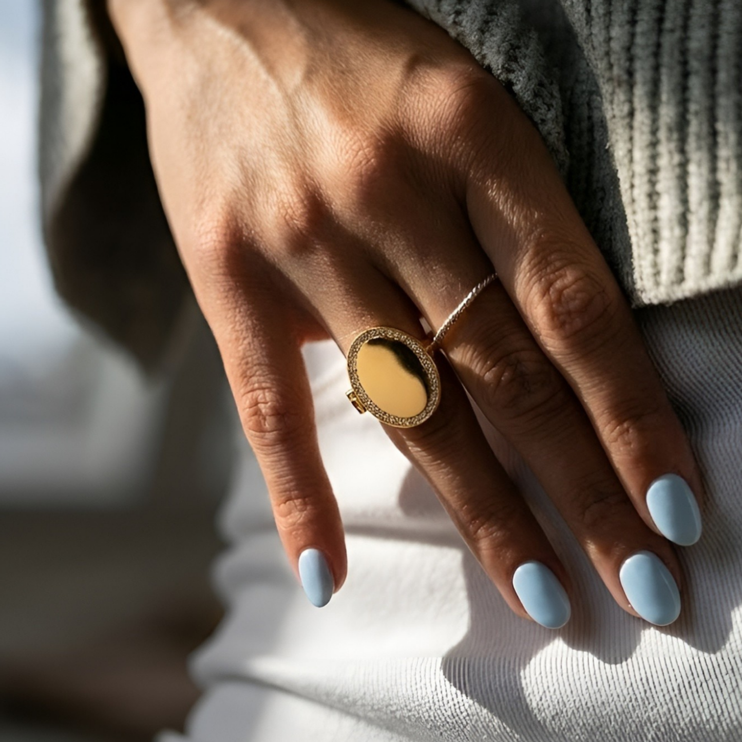 Locket Ring with Photo - Oval