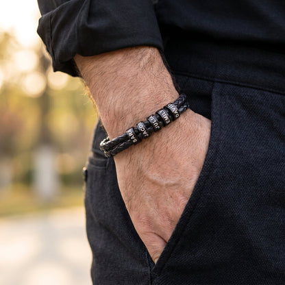 SB198-Leather-Wearing-black-pocket-1.jpg